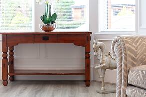 Cuthbert House - Donnini Apartments