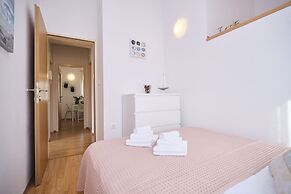 Apartment Mark by Litto