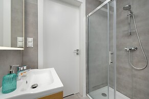 Apartment With Balcony by Renters