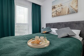 Apartment With Balcony by Renters