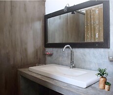 Galle Large Serviced Villa Near Beaches & Fort