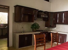 Galle Large Serviced Villa Near Beaches & Fort