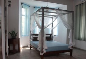 Galle Large Serviced Villa Near Beaches & Fort