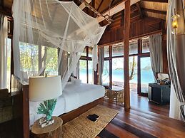 Full Moon Island Resort