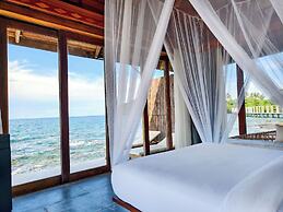 Full Moon Island Resort