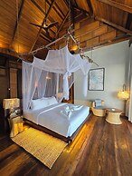 Full Moon Island Resort