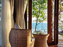 Full Moon Island Resort