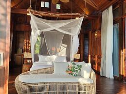 Full Moon Island Resort