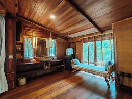 Full Moon Island Resort