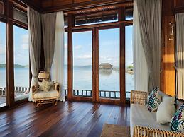 Full Moon Island Resort