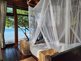 Full Moon Island Resort