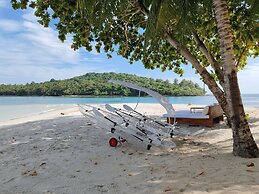 Full Moon Island Resort