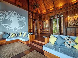 Full Moon Island Resort