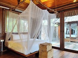 Full Moon Island Resort