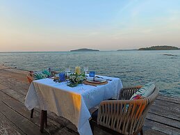 Full Moon Island Resort