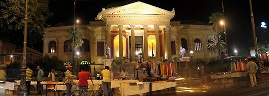Terrace In The Historic Center In Palermo Pino