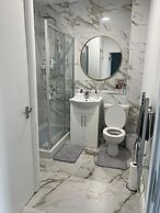 Beautiful 1-bed Apartment in Tipton