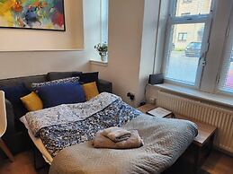 Dundee - 1 Bed - Sleeps 4 - Pet Friendly