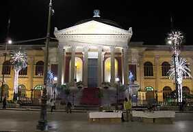 Terrace In The Historic Center In Palermo Rosa
