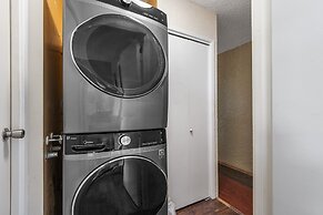 Alii Villas 218 1 Bedroom Condo by RedAwning