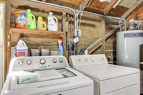 Fort Lauderdale Oasis w/ Pool ~ 2 Mi to Beach!