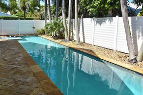 Fort Lauderdale Oasis w/ Pool ~ 2 Mi to Beach!