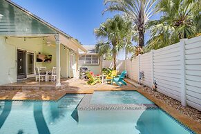 Fort Lauderdale Oasis w/ Pool ~ 2 Mi to Beach!