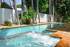 Fort Lauderdale Oasis w/ Pool ~ 2 Mi to Beach!