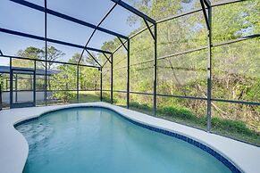 8 Mi to Disney: Family Home w/ Screened Lanai!