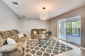 8 Mi to Disney: Family Home w/ Screened Lanai!