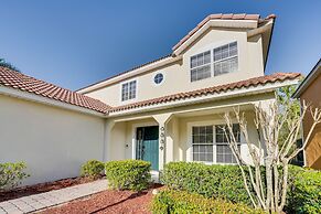 8 Mi to Disney: Family Home w/ Screened Lanai!