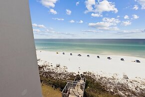 Beach House 505b 1 Bedroom Condo by RedAwning