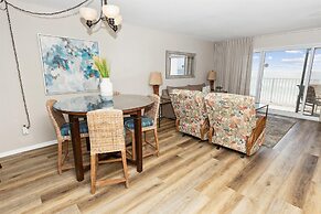 Beach House 505b 1 Bedroom Condo by RedAwning