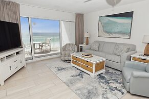 Beach House 402d 2 Bedroom Condo by RedAwning