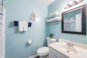 Ocean City Condo - 2 Blocks to Beach & Boardwalk!