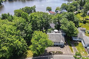 Modern Terryville Cottage w/ Deck & Lake View!