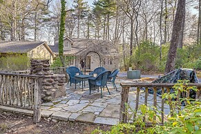 < 1 Mi to Marina: Ford Mountain Retreat w/ Deck