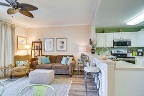 Gulf Shores Condo w/ Balcony: 2 Mi to Fort Morgan!