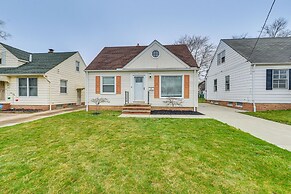 'the Maple Tree' Home: 14 Mi to Downtown Cleveland