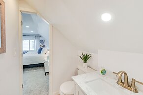 'the Maple Tree' Home: 14 Mi to Downtown Cleveland