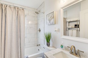 'the Maple Tree' Home: 14 Mi to Downtown Cleveland