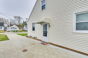 'the Maple Tree' Home: 14 Mi to Downtown Cleveland