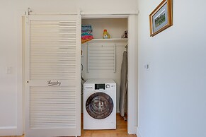 Gloucester Home w/ Large Yard: 1 Mi to Beach!