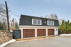 7 Mi to Newark: Montclair Vacation Rental