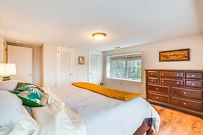 7 Mi to Newark: Montclair Vacation Rental