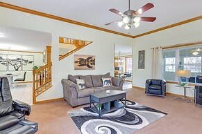 'holiday Island Fairway Estate' w/ Hot Tub