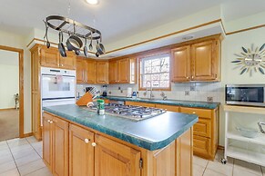 'holiday Island Fairway Estate' w/ Hot Tub