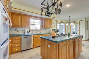 'holiday Island Fairway Estate' w/ Hot Tub