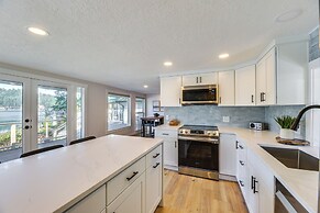 Waterfront Washington Getaway w/ Hot Tub & Deck!