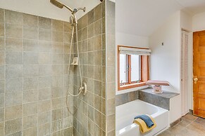 Family-friendly Lake Waubesa Home: Boat + Swim!